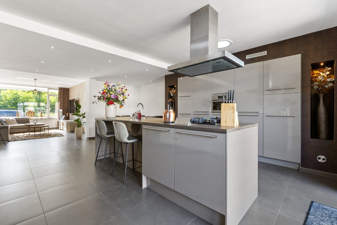 Foto 1 van Raamdijk 14