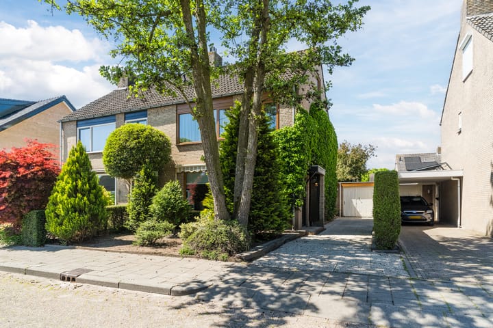 Foto 48 van Barentszstraat 5