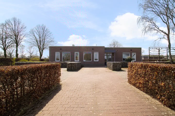 Dominépad 6-a, Hoogeloon