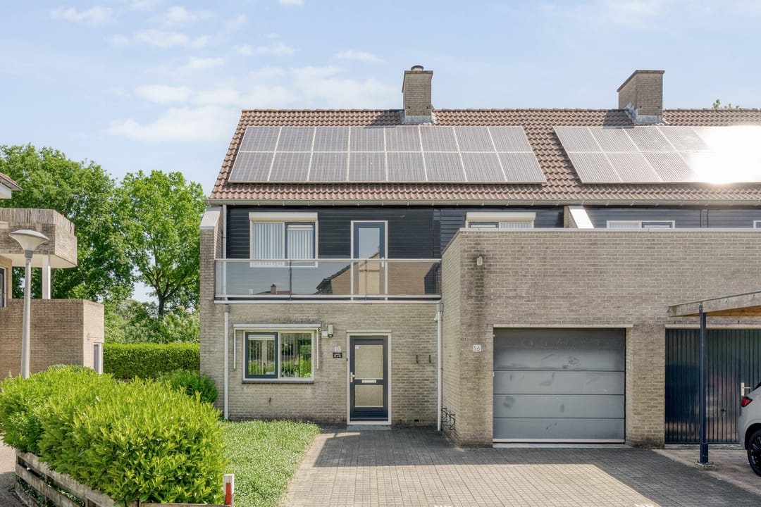 Photo 1 of Aureliavlinder 16