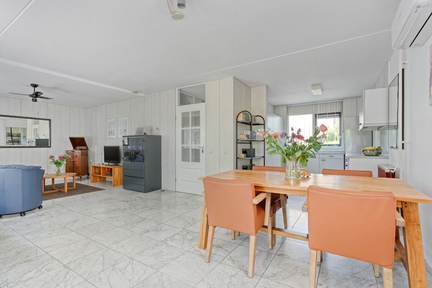 Photo 10 of Aureliavlinder 16