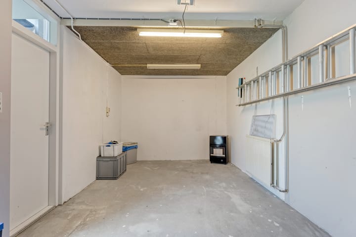 Photo 15 of Aureliavlinder 16