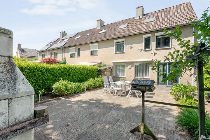 Photo 36 of Aureliavlinder 16