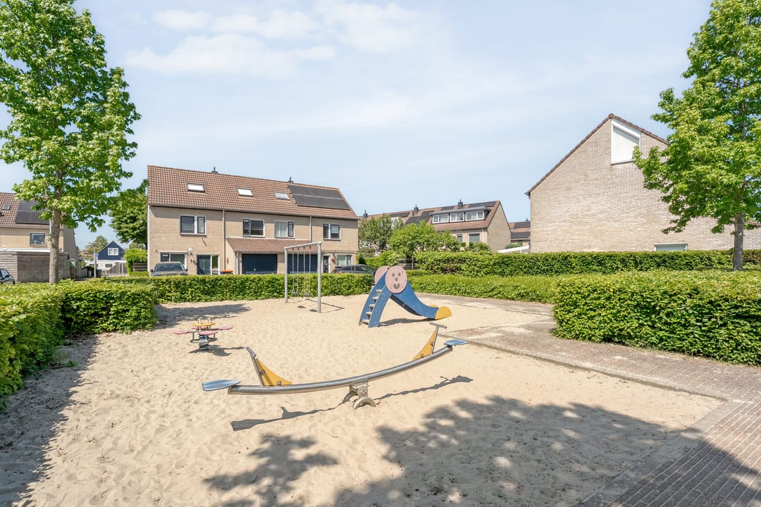 Photo 41 of Aureliavlinder 16