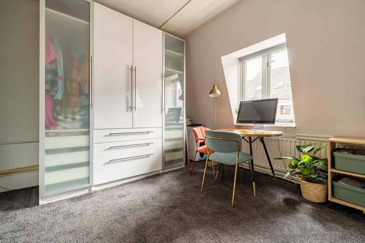 Photo 22 of Ginnekenweg 7