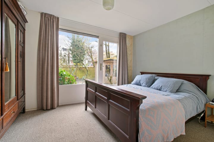 Foto 9 van Douwes Dekkerstraat 17