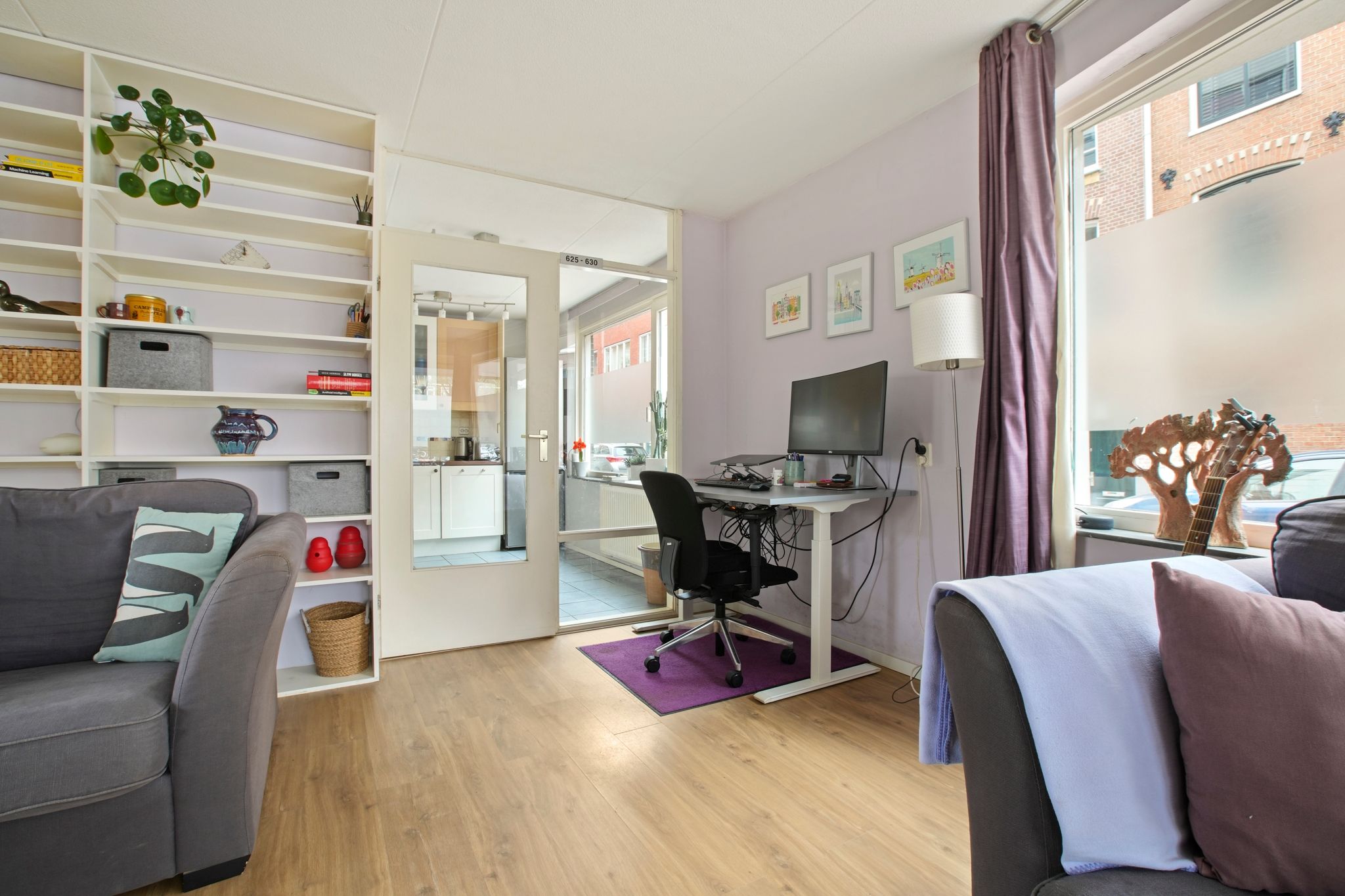 Foto 12 van Douwes Dekkerstraat 17