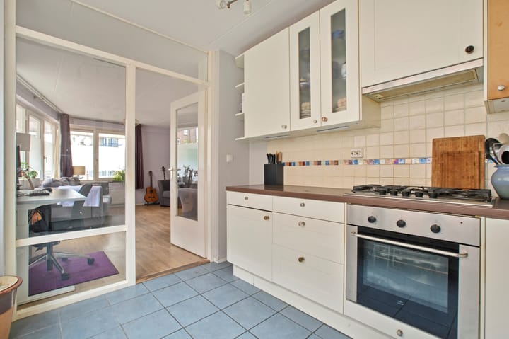 Foto 14 van Douwes Dekkerstraat 17