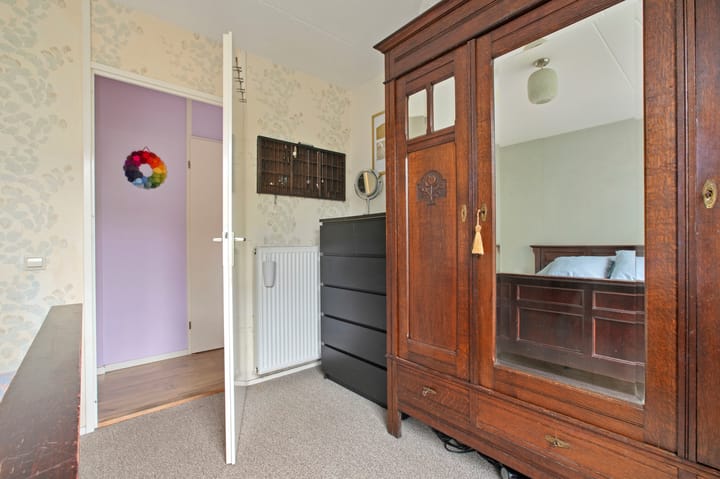 Foto 18 van Douwes Dekkerstraat 17