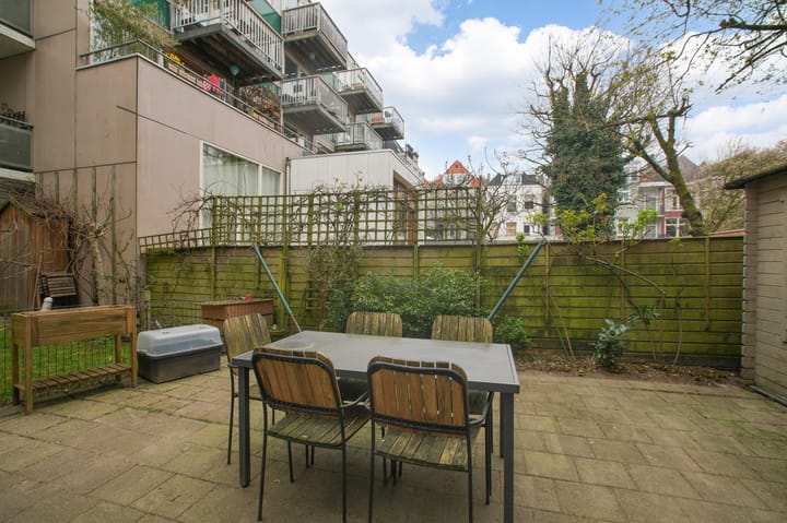 Foto 29 van Douwes Dekkerstraat 17