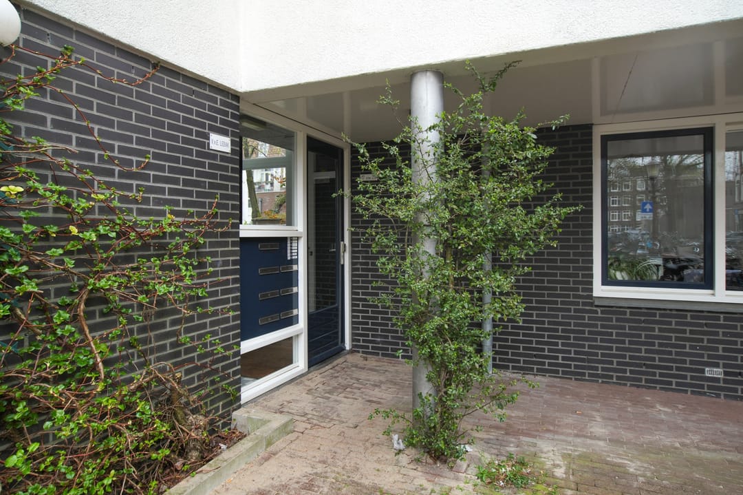 Foto 31 van Douwes Dekkerstraat 17