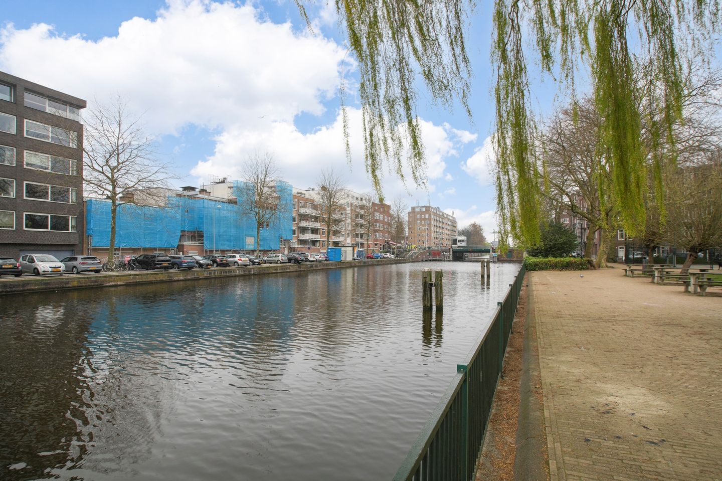 Foto 34 van Douwes Dekkerstraat 17