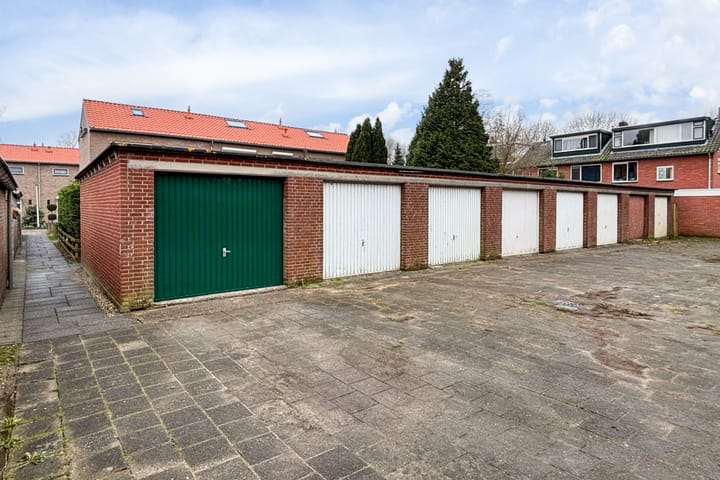 Photo 4 of Margrietlaan 6-C