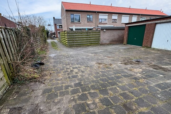 Photo 5 of Margrietlaan 6-C