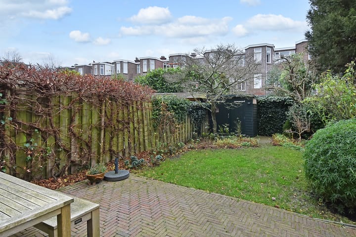 Foto 10 van Roelofsstraat 44