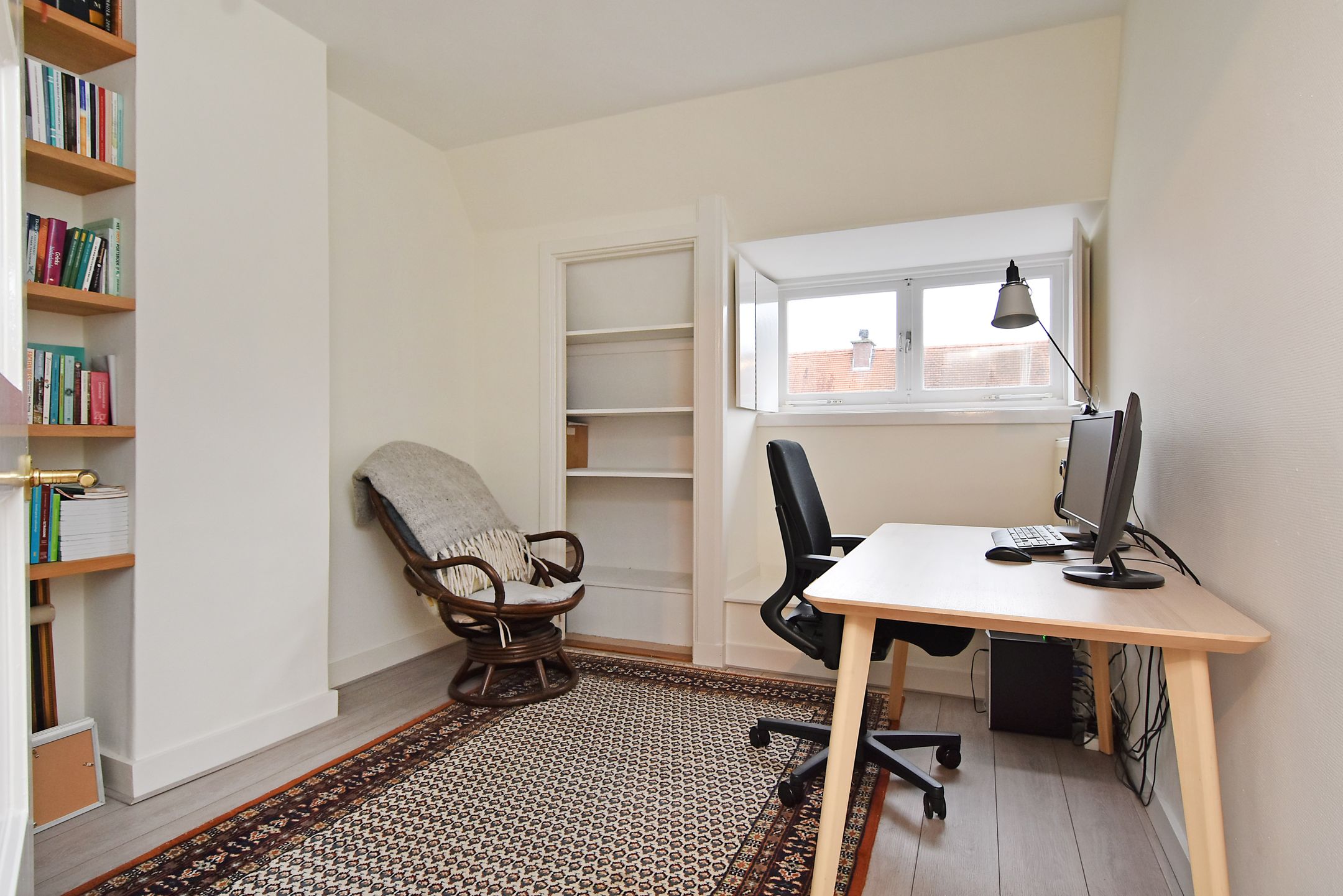 Foto 30 van Roelofsstraat 44