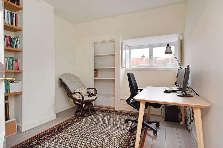 Foto 30 van Roelofsstraat 44