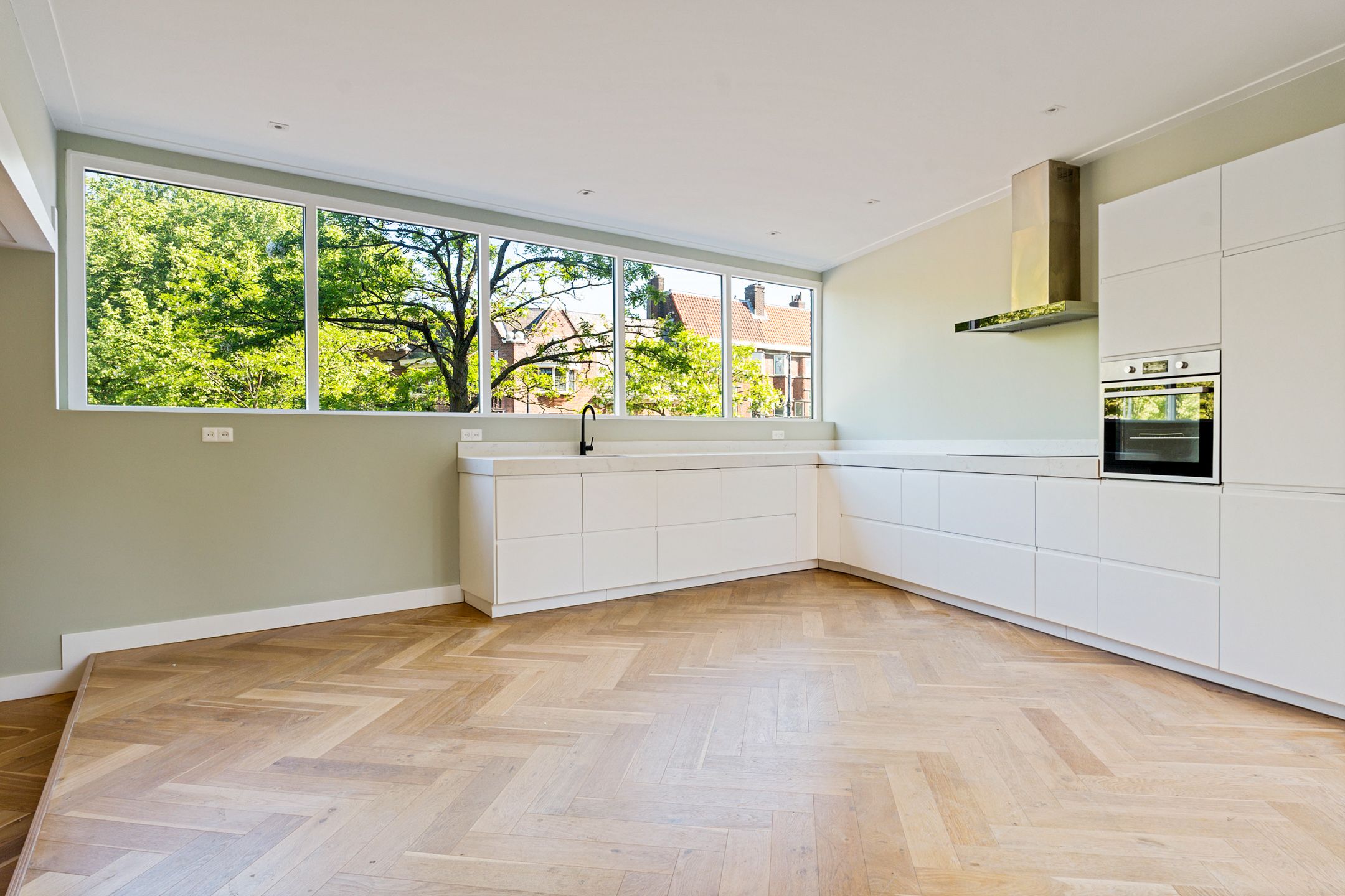 Photo 3 of Heemraadssingel 128-B