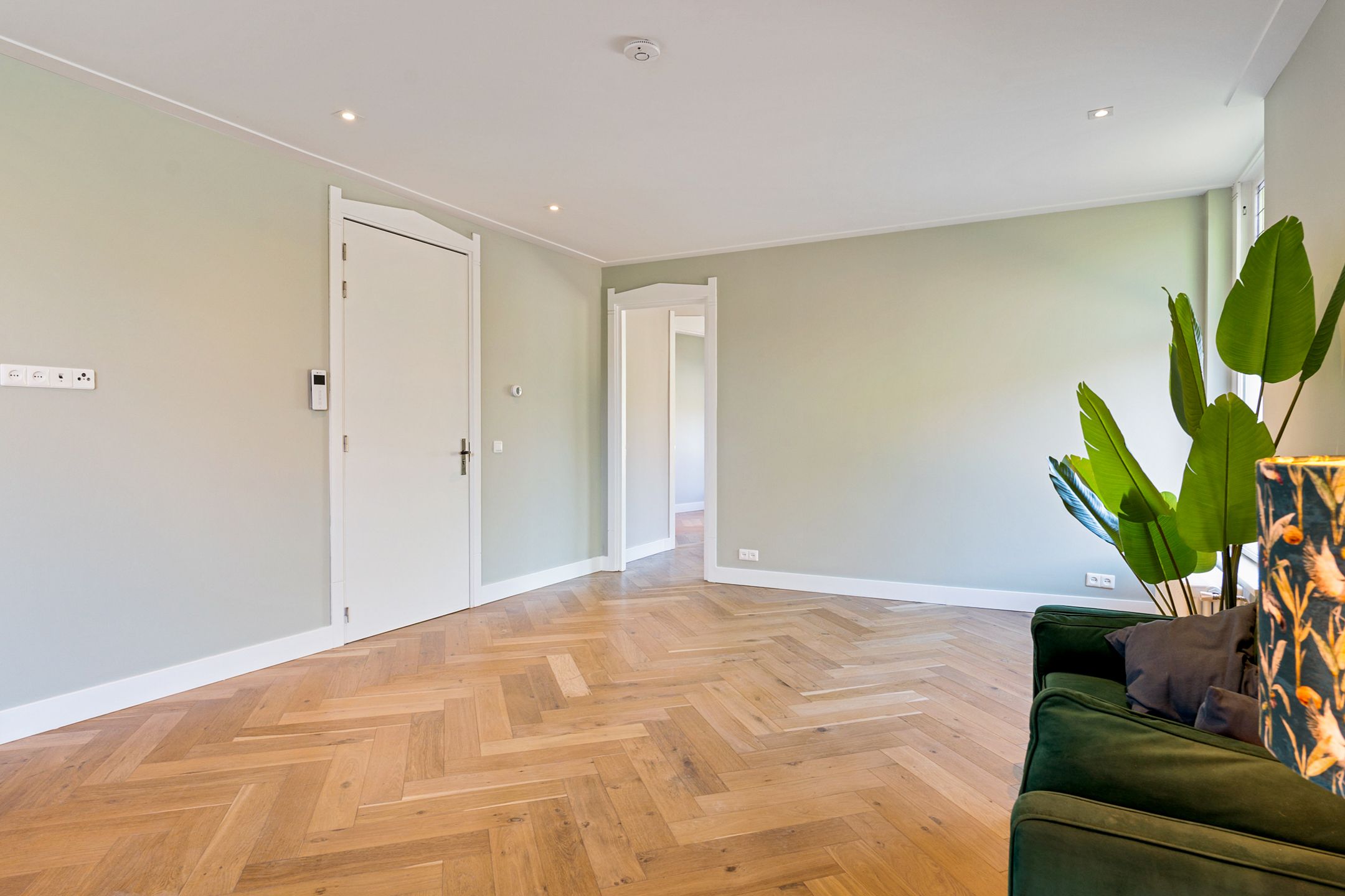 Photo 15 of Heemraadssingel 128-B