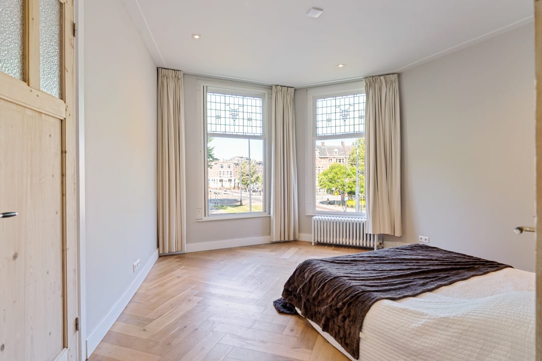 Photo 37 of Heemraadssingel 128-B