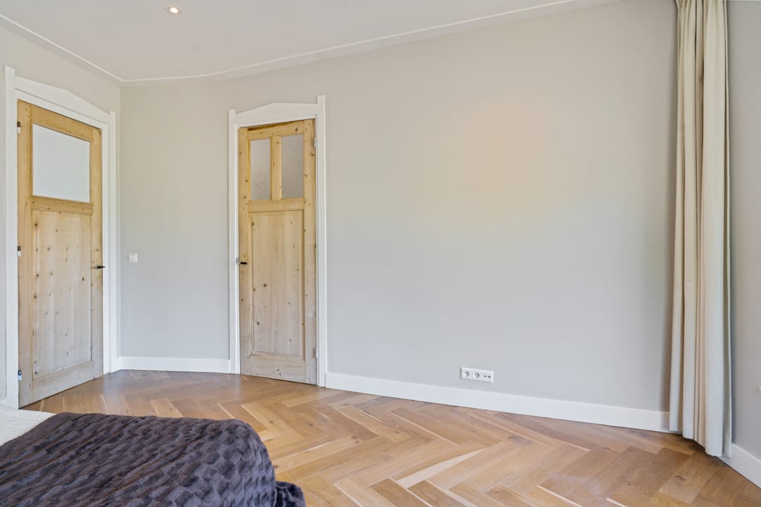 Photo 41 of Heemraadssingel 128-B