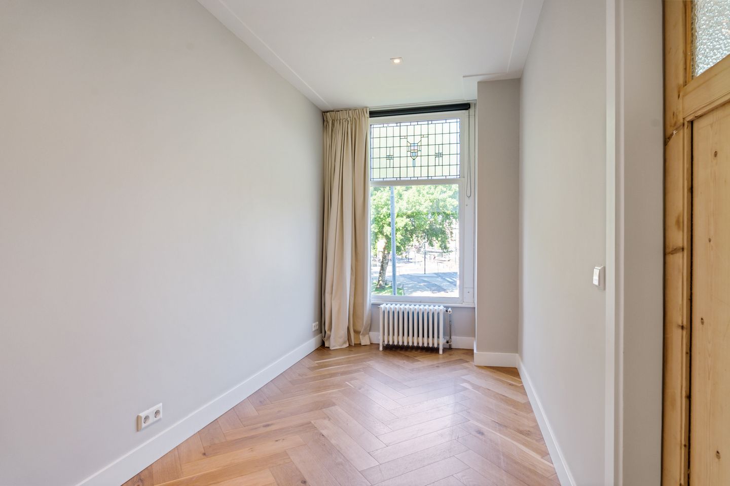 Photo 44 of Heemraadssingel 128-B