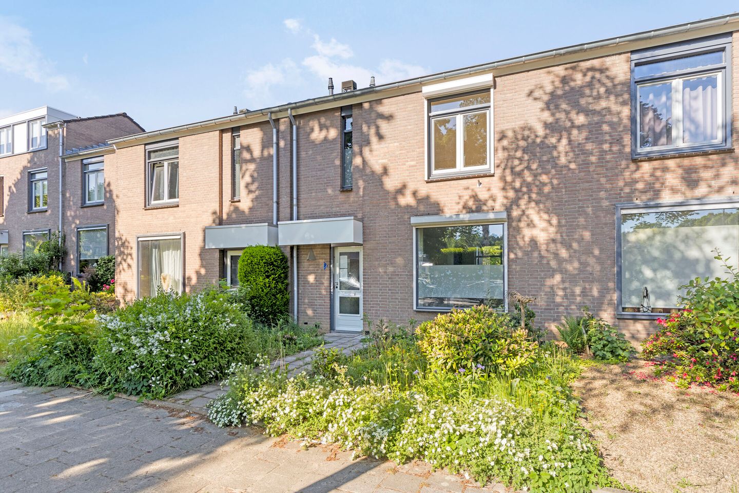 Foto 1 van Van Weerden Poelmanstraat 216