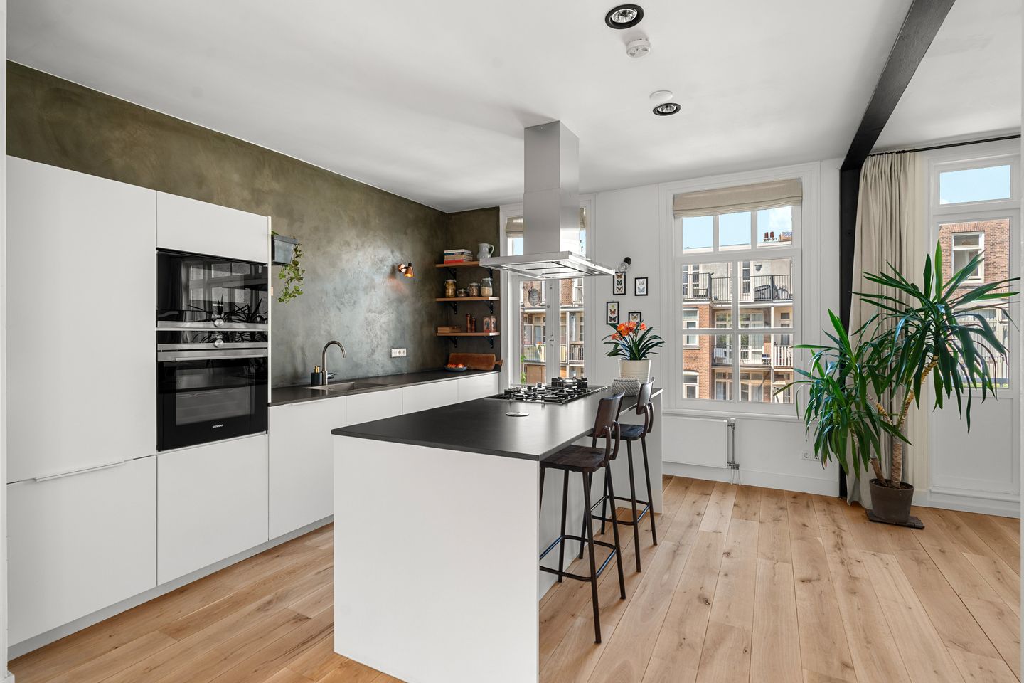 Foto 10 van Tolstraat 87-3