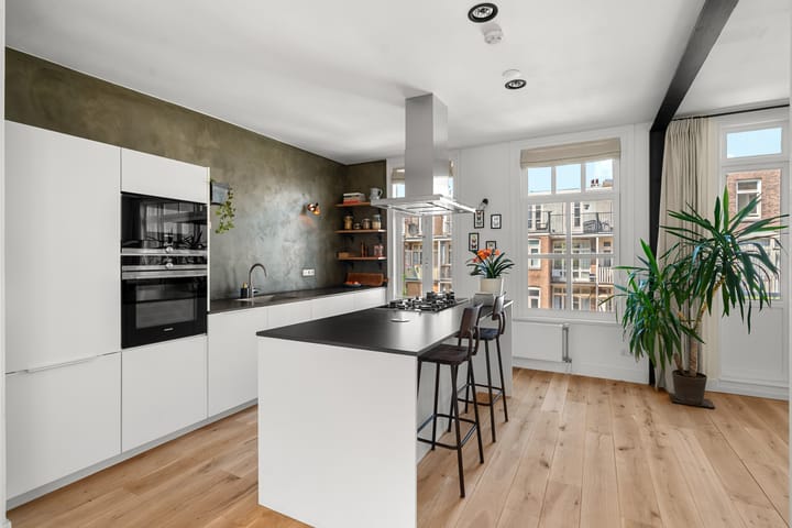 Foto 10 van Tolstraat 87-3