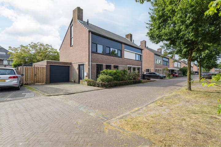 Foto 1 van Wagnerplein 38