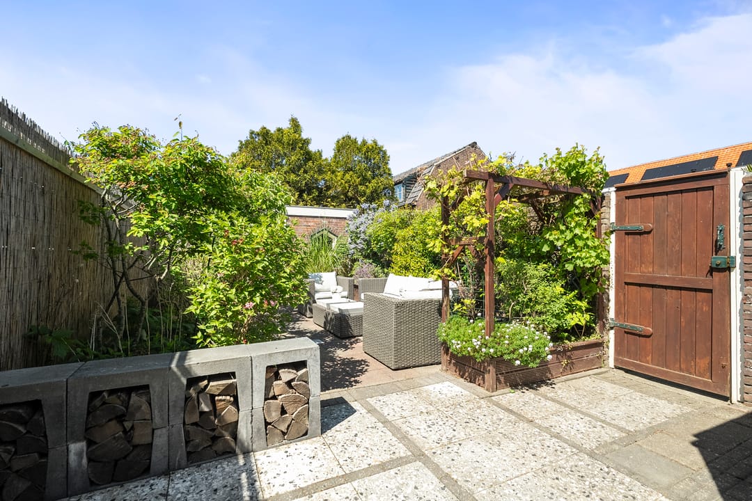 Foto 16 van van der Duyn van Maasdamstraat 8