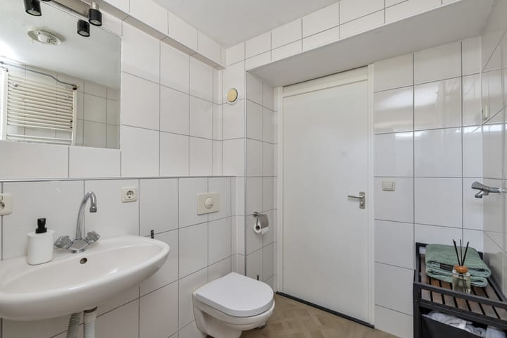 Photo 21 of Thomsonstraat 51