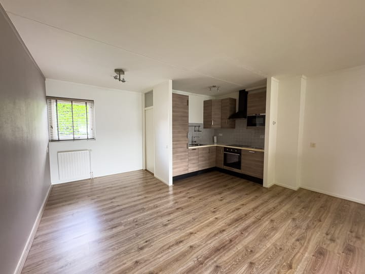 Foto 17 van Caspar Damstraat 27