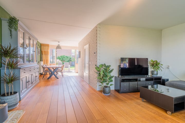 Photo 11 of Uitlaat 3