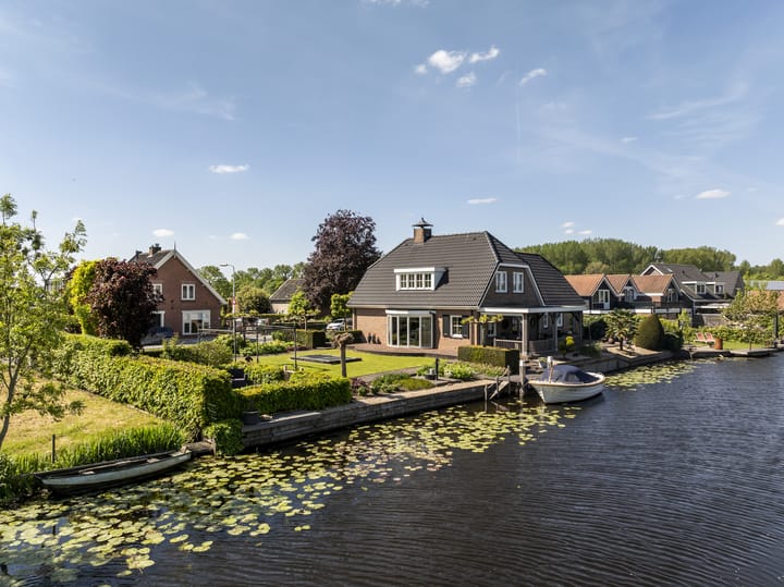 Photo 2 of Westeinde 25