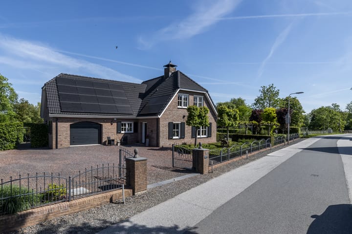 Photo 5 of Westeinde 25