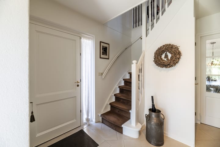 Photo 15 of Westeinde 25