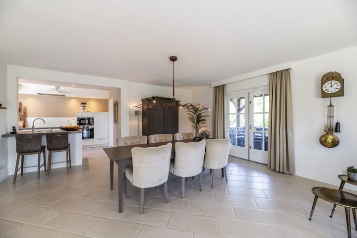 Photo 22 of Westeinde 25