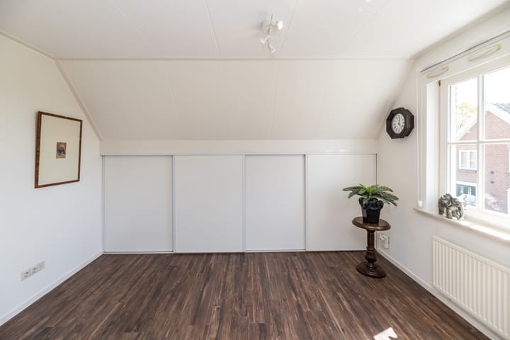 Photo 38 of Westeinde 25