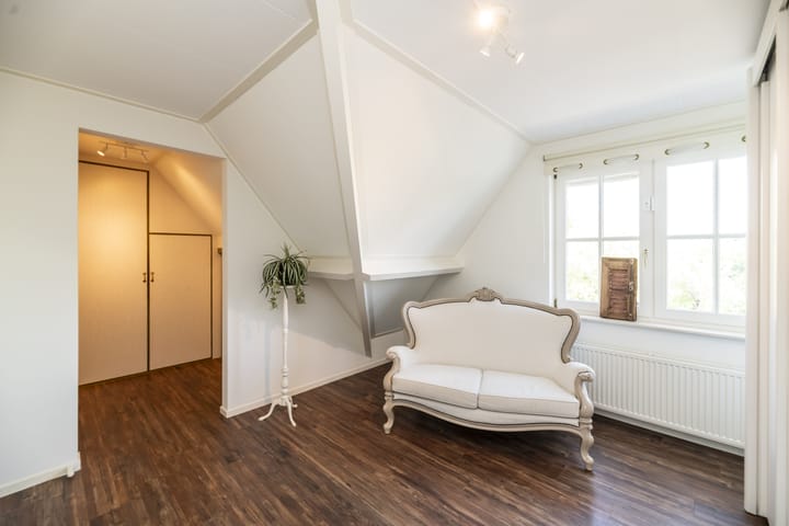 Photo 42 of Westeinde 25