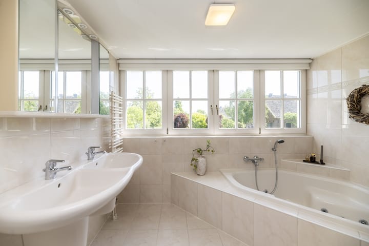 Photo 45 of Westeinde 25