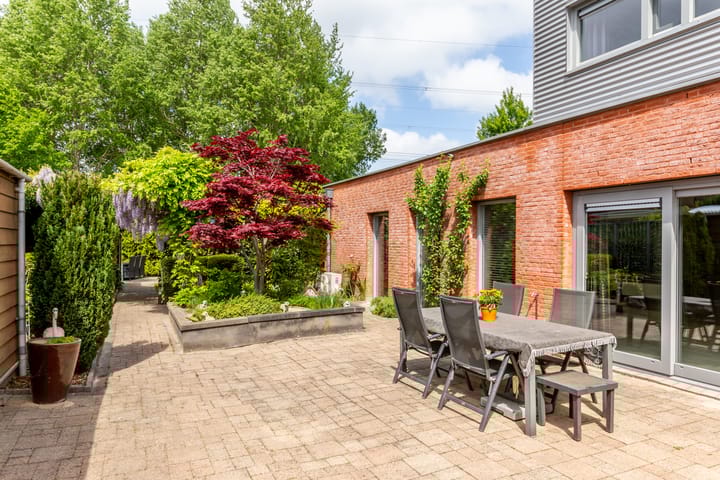 Foto 38 van Carel Willinklaan 62