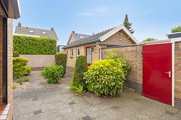 Foto 31 van Pinksterbloemstraat 7