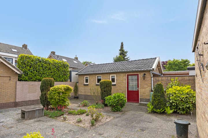 Foto 33 van Pinksterbloemstraat 7