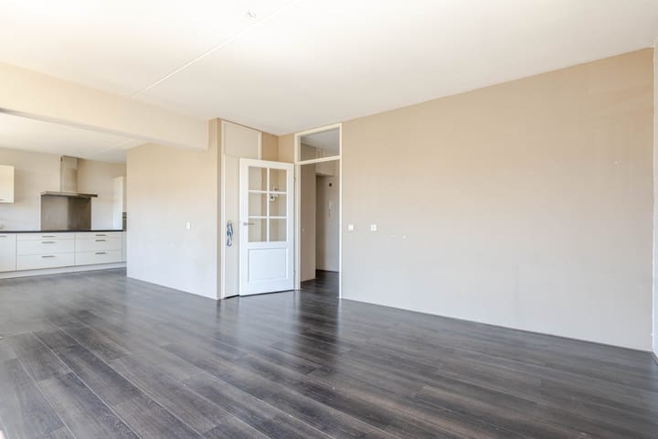 Foto 9 van Ambachtsplein 49