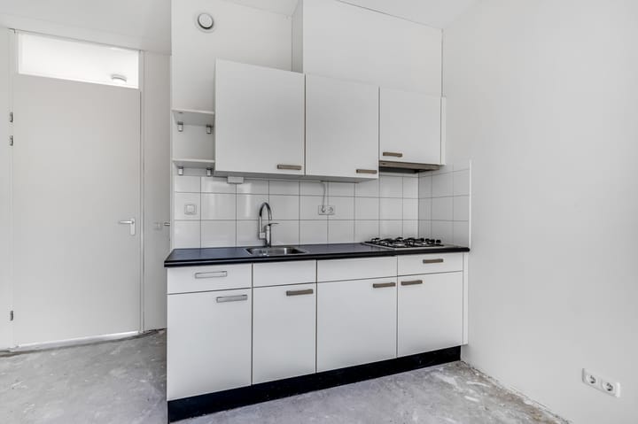 Photo 6 of Grotestraat 82-C