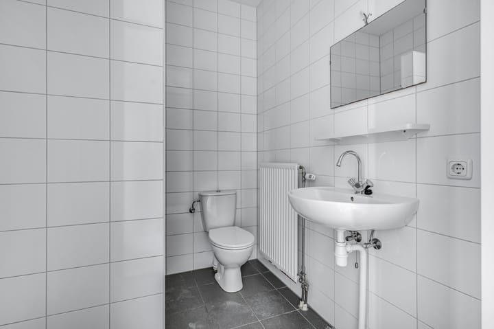 Photo 7 of Grotestraat 82-C