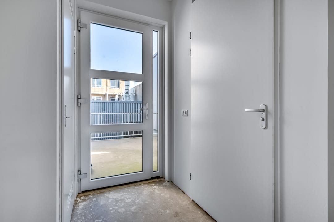 Photo 11 of Grotestraat 82-C