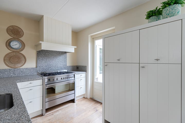 Foto 12 van Margriethof 16