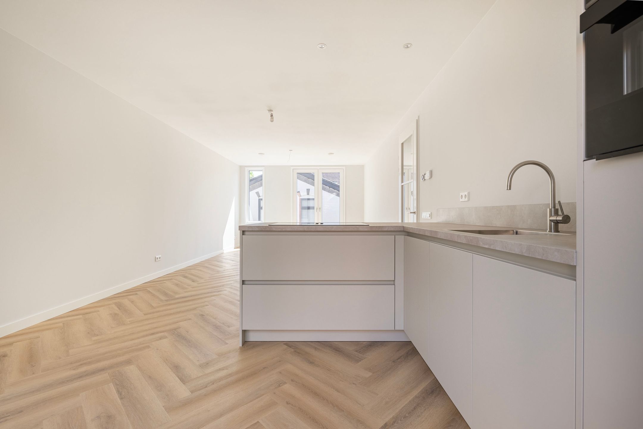 Foto 9 van Maandereind 10-B